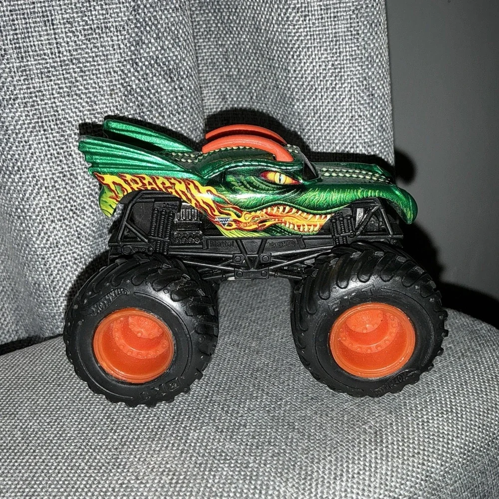 HOT WHEELS MONSTER JAM TRUCK LOOSE DRAGON 1:64